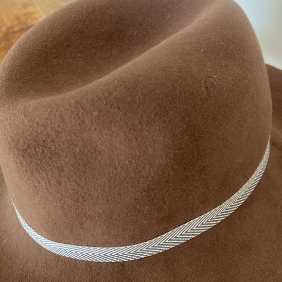 BCBG Generation Wool hat Sz Small - Picture 6 of 6